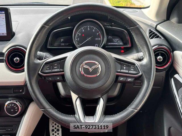 Mazda DEMIO 2018-06 7500303-2