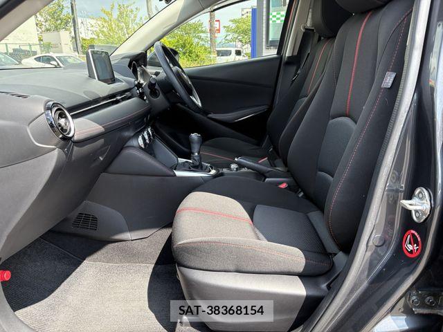 Mazda DEMIO 2014-11 7508547-15