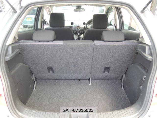 Mazda DEMIO 2009-09 7500310-26