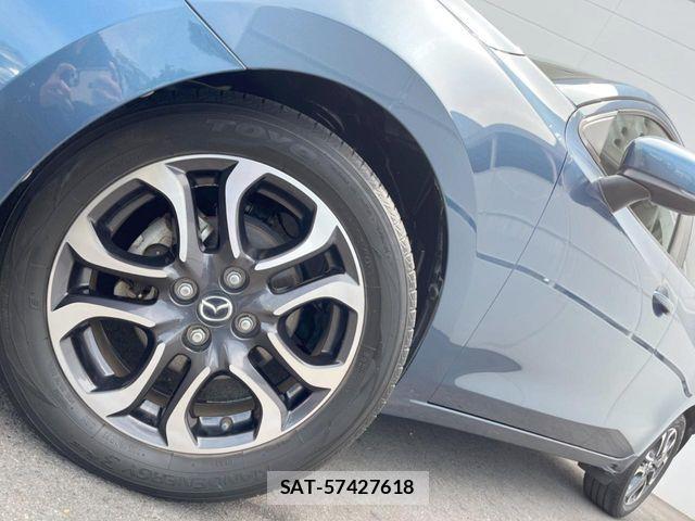 Mazda DEMIO 2017-05 7500309-12