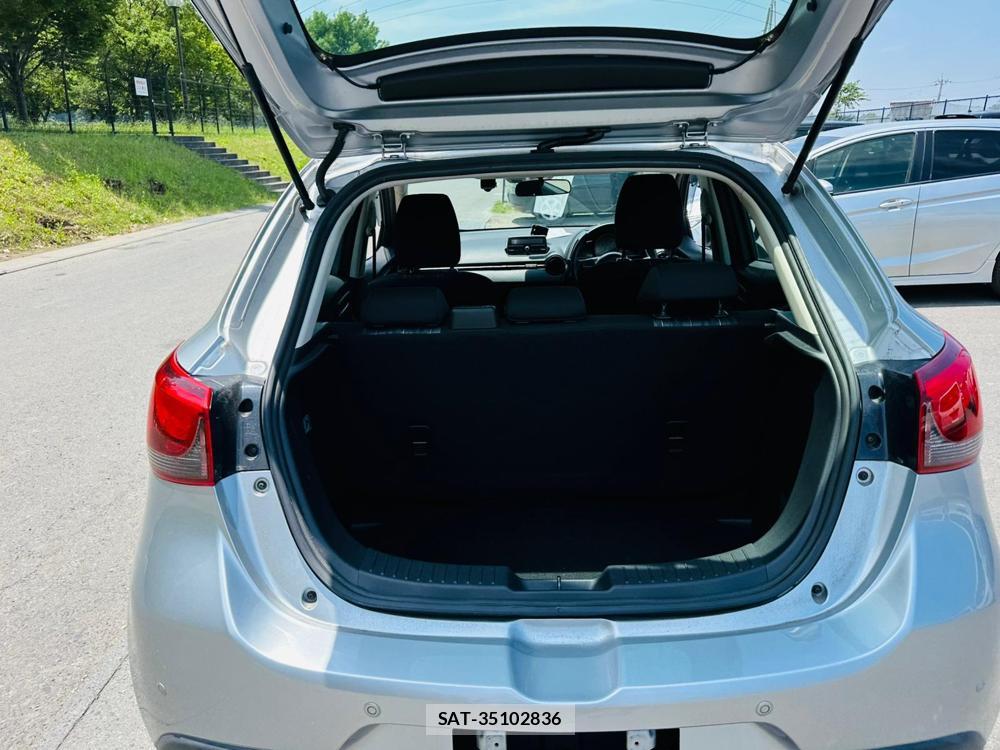 Mazda DEMIO 2019-06 7534089-24