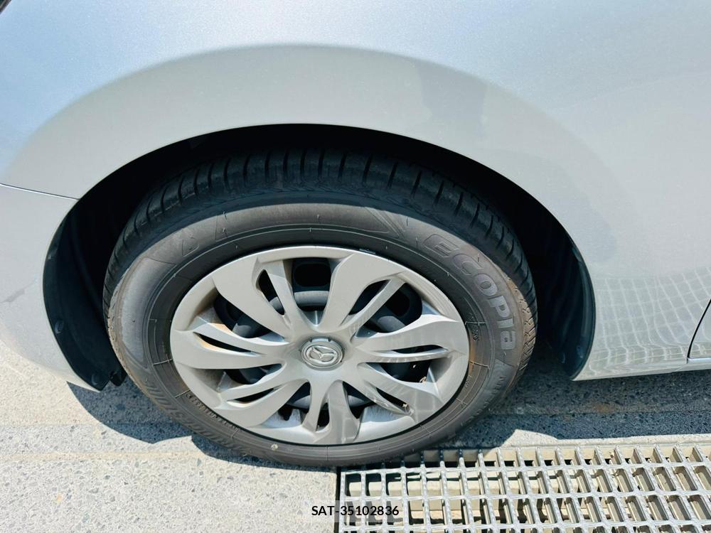Mazda DEMIO 2019-06 7534089-28