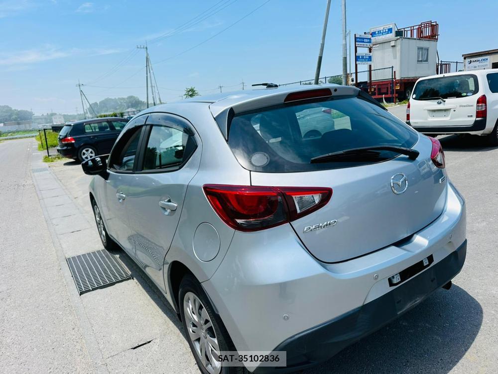 Mazda DEMIO 2019-06 7534089-2