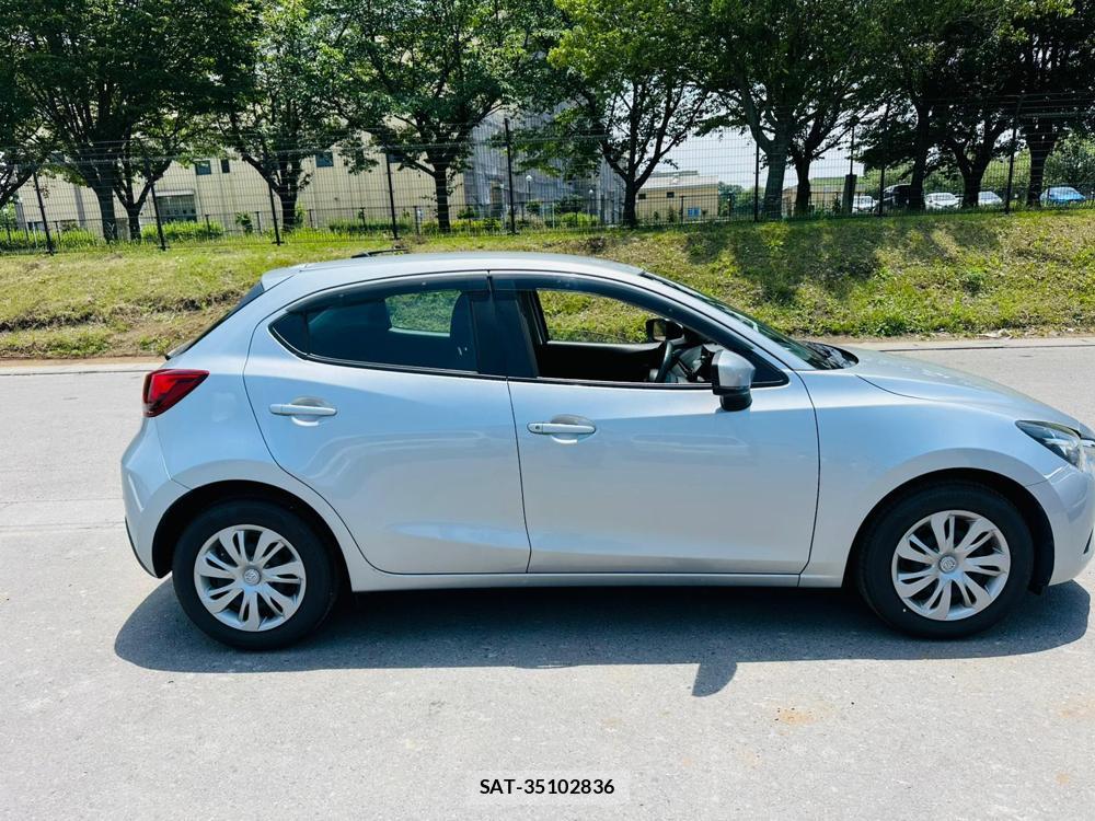Mazda DEMIO 2019-06 7534089-5