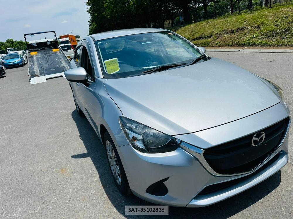 Mazda DEMIO 2019-06 7534089-6