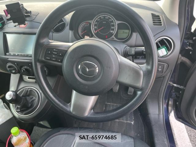Mazda DEMIO 2013-07 7562061-19