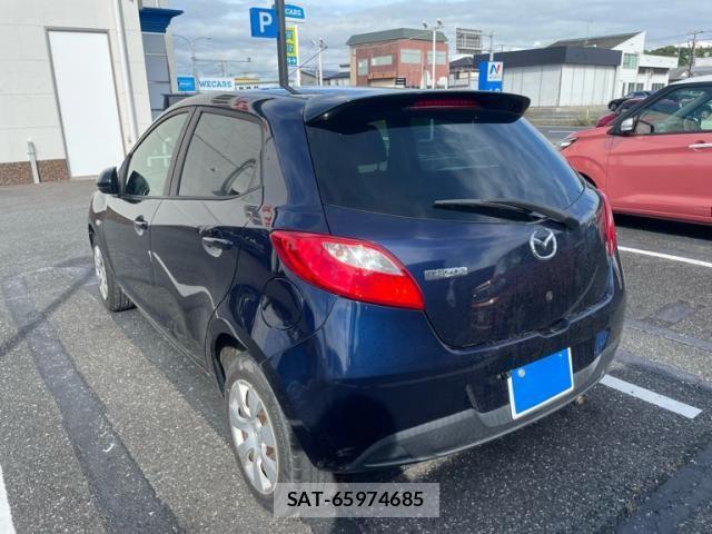 Mazda DEMIO 2013-07 7562061-6