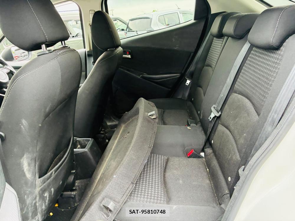 Mazda DEMIO 2019-05 7344863-9