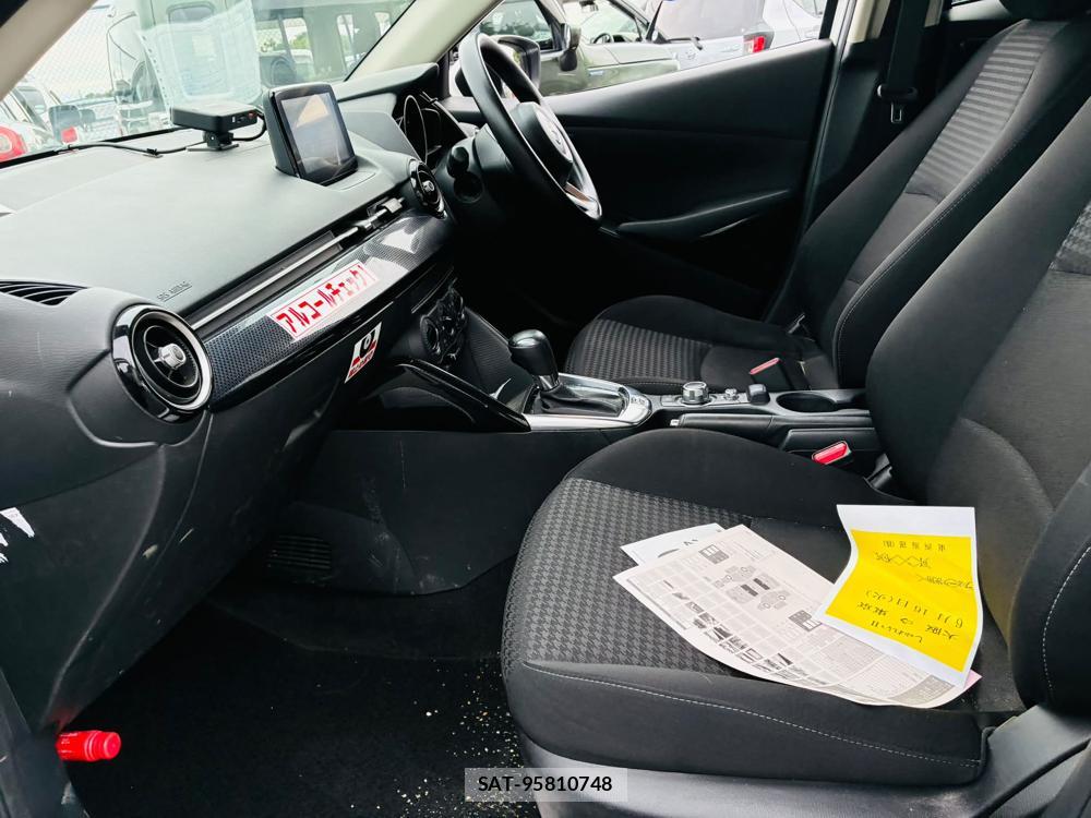 Mazda DEMIO 2019-05 7344863-10