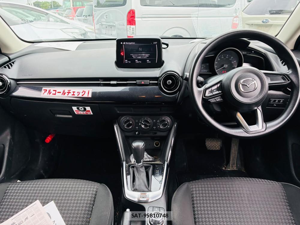 Mazda DEMIO 2019-05 7344863-12
