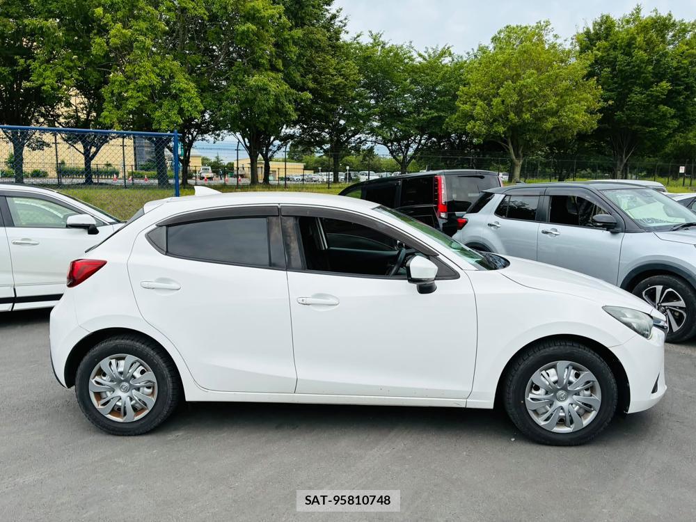Mazda DEMIO 2019-05 7344863-5