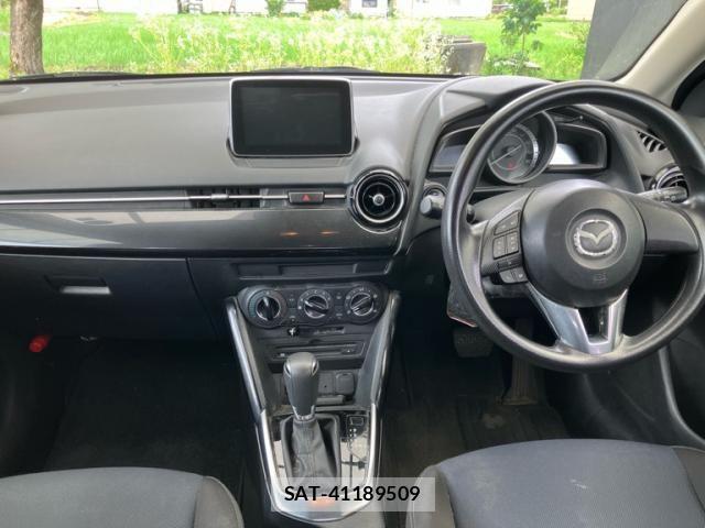Mazda DEMIO 2016-04 7616280-17