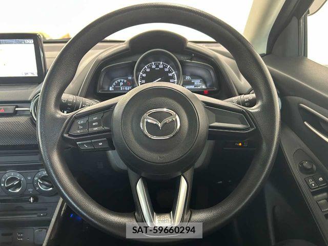 Mazda DEMIO 2019-08 7616266-8