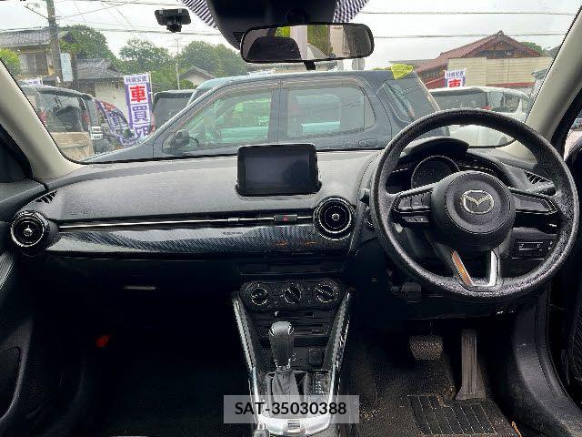 Mazda DEMIO 2017-10 7616268-1