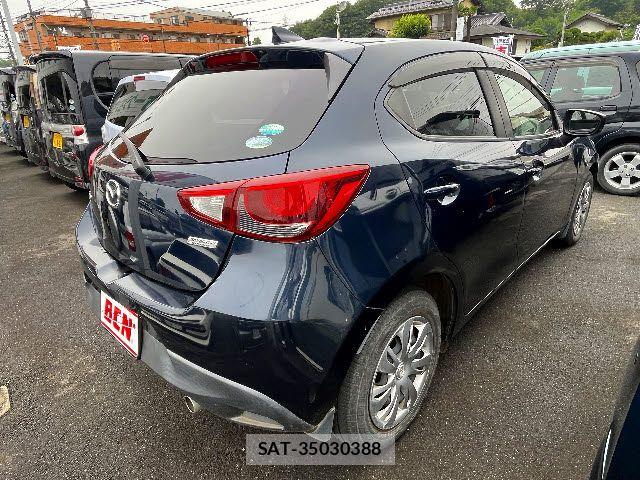 Mazda DEMIO 2017-10 7616268-2