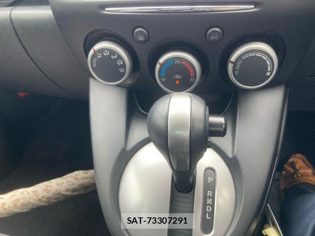 Mazda DEMIO 2014-12 7616277-13