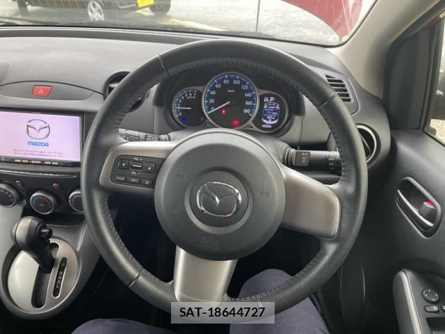 Mazda DEMIO 2013-07 7616281-16