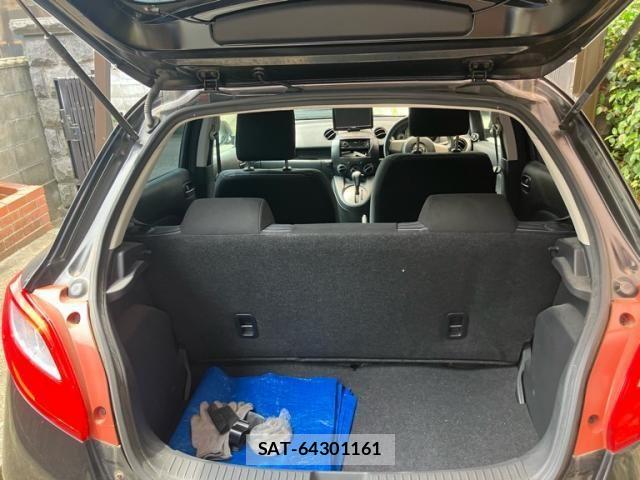 Mazda DEMIO 2011-04 7616282-23