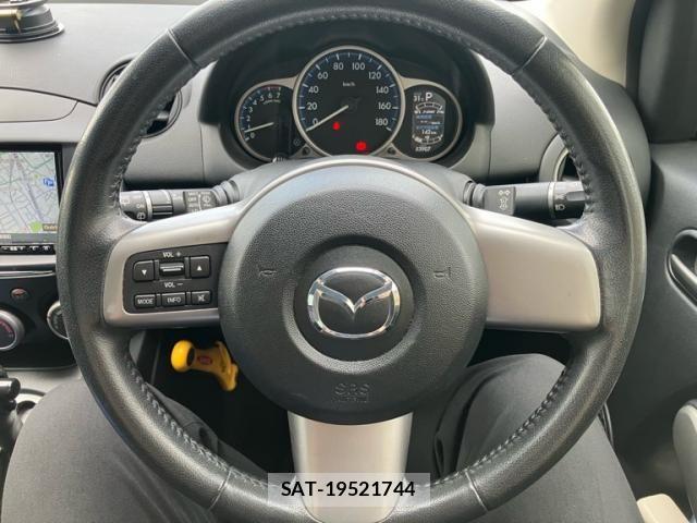 Mazda DEMIO 2011-07 7616283-15