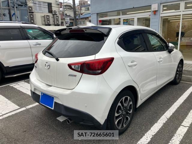 Mazda DEMIO 2014-12 7616276-2