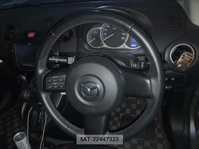Mazda DEMIO 2013-09 7616278-16