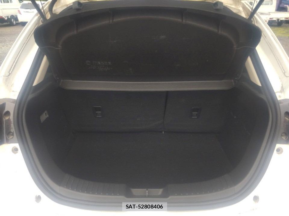 Mazda DEMIO 2019-06 7587624-13
