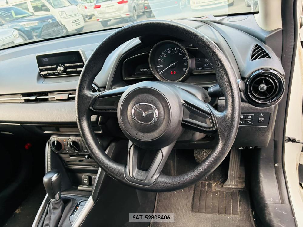 Mazda DEMIO 2019-06 7587624-12