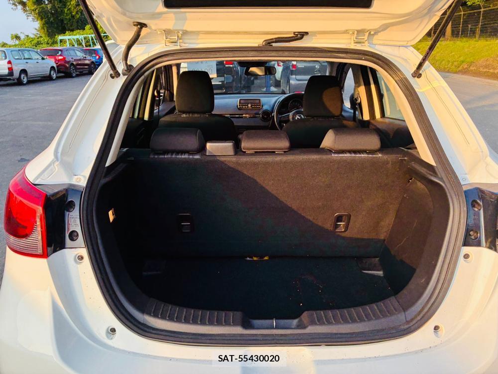 Mazda DEMIO 2019 7465519-24