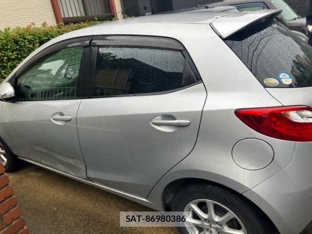 Mazda DEMIO 2011-07 7784434-3