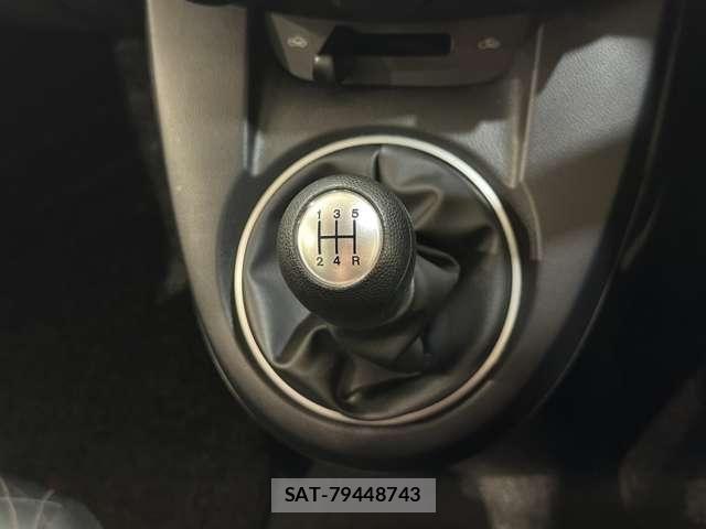 Mazda DEMIO 2014-04 7784450-13