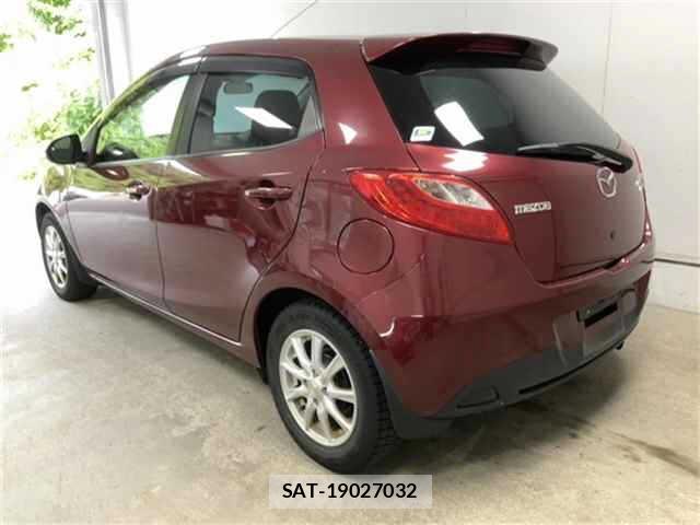 Mazda DEMIO 2013-05 7741749-1