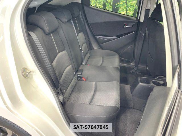 Mazda DEMIO 2017-12 7784460-8
