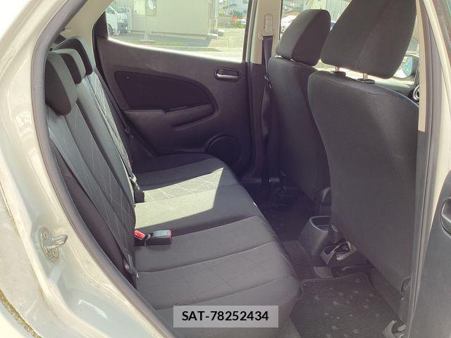 Mazda DEMIO 2012-04 7784463-4
