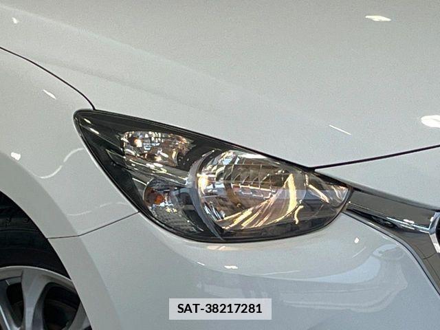 Mazda DEMIO 2018-02 7784458-11