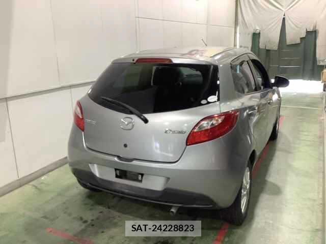 Mazda DEMIO 2009-07 7749855-1