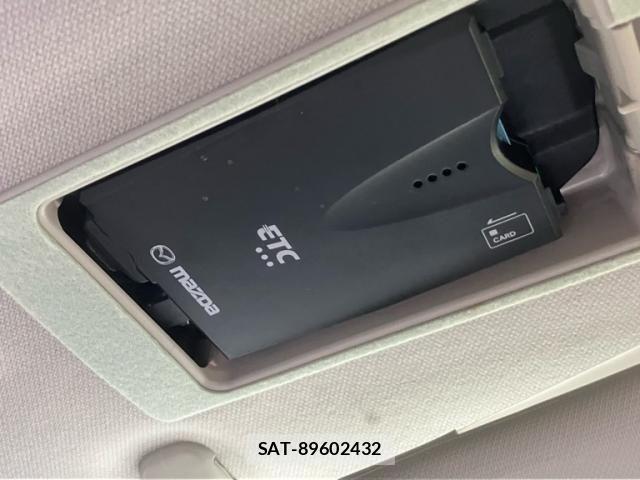 Mazda DEMIO 2017-09 7876202-23