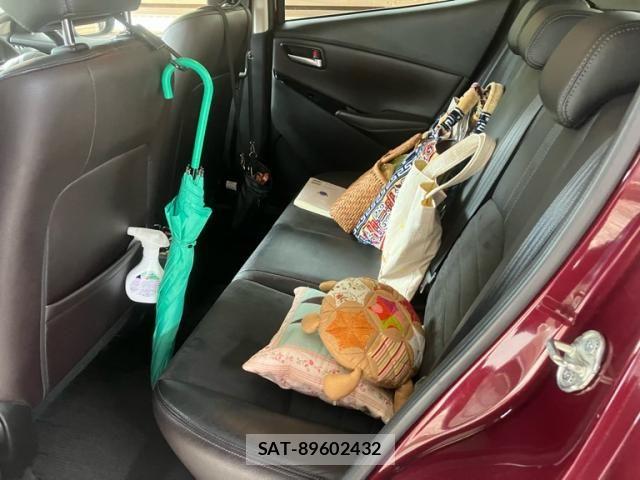 Mazda DEMIO 2017-09 7876202-7