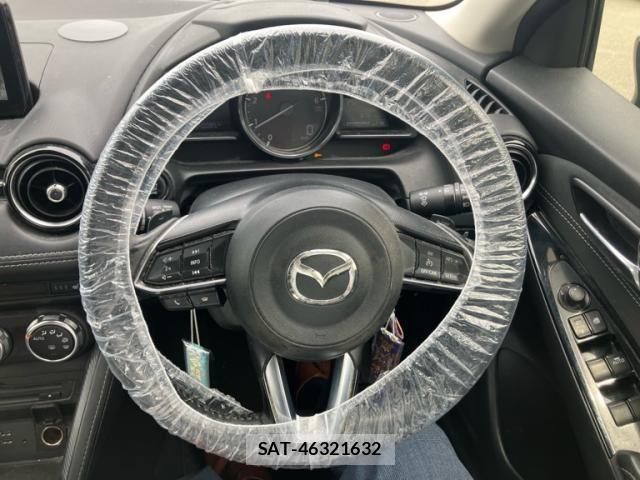 Mazda DEMIO 2016-11 7876203-17