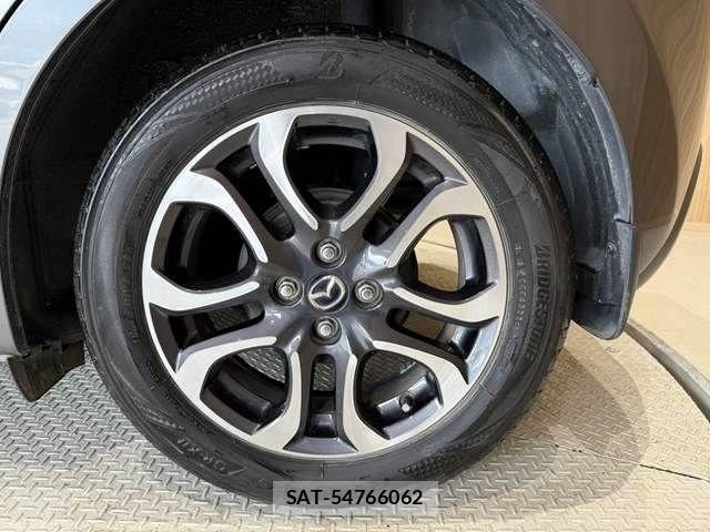 Mazda DEMIO 2016-11 7876180-13