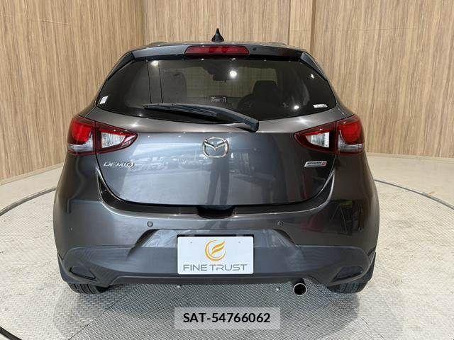 Mazda DEMIO 2016-11 7876180-18