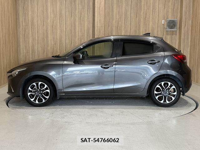 Mazda DEMIO 2016-11 7876180-20