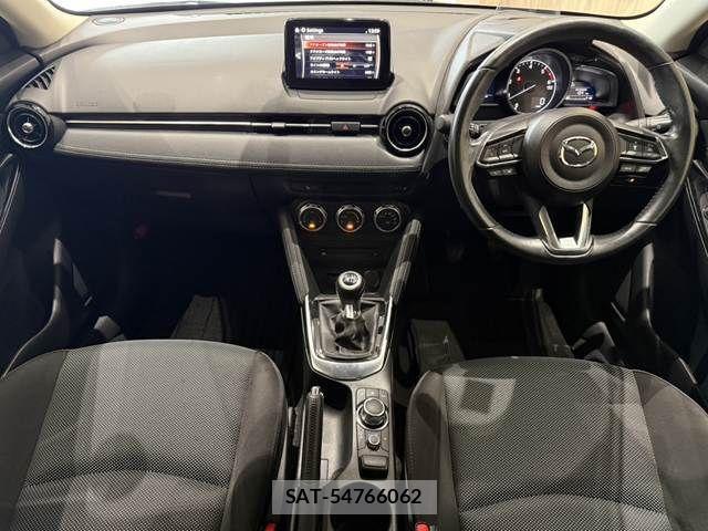 Mazda DEMIO 2016-11 7876180-2