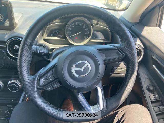 Mazda DEMIO 2017-02 7876186-14