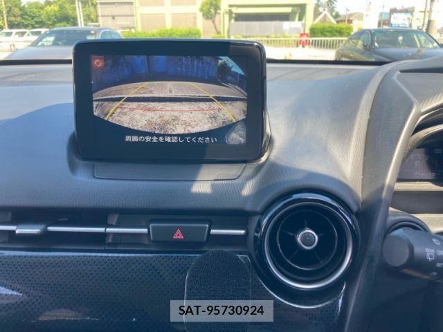 Mazda DEMIO 2017-02 7876186-17