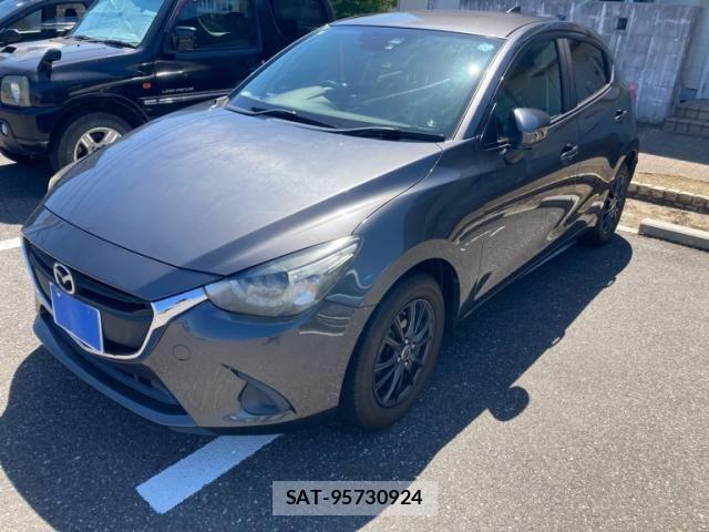 Mazda DEMIO 2017-02 7876186-1