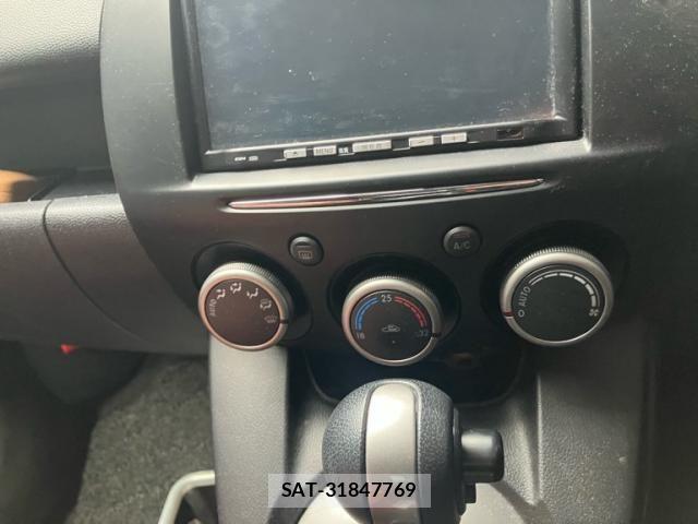 Mazda DEMIO 2013-02 7876206-17