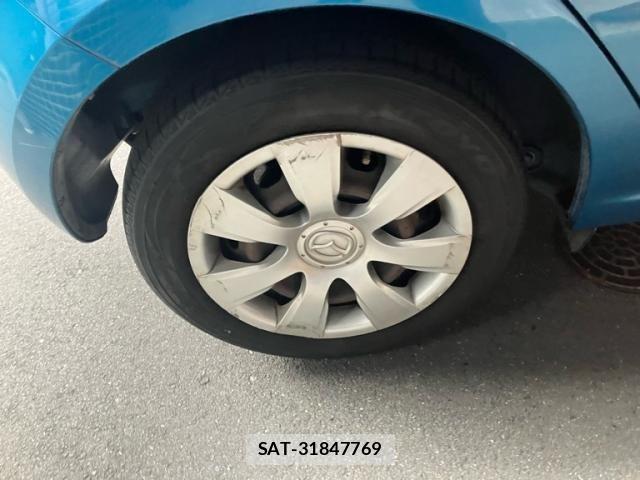 Mazda DEMIO 2013-02 7876206-24