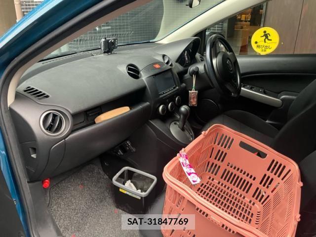 Mazda DEMIO 2013-02 7876206-6