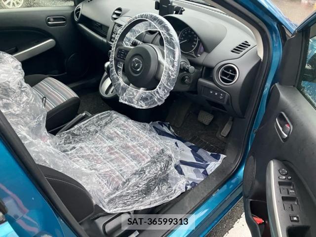 Mazda DEMIO 2012-06 7876204-11