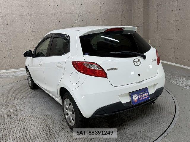 Mazda DEMIO 2013-07 7876187-2